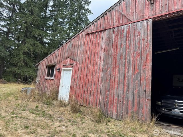 15081 Glenwood Road SW, Port Orchard, WA 98367