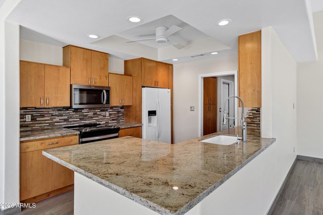 5830 E MCKELLIPS Road 114, Mesa, AZ 85215