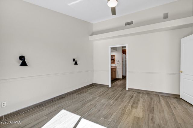 5830 E MCKELLIPS Road 114, Mesa, AZ 85215