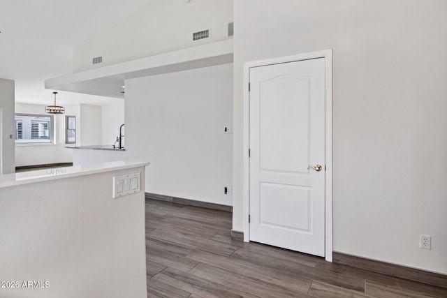 5830 E MCKELLIPS Road 114, Mesa, AZ 85215