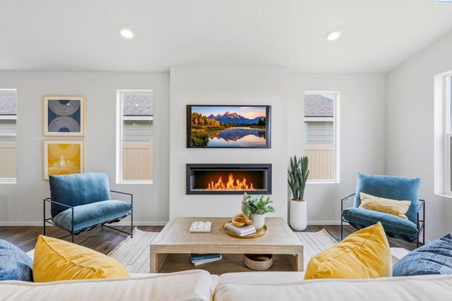 11308 Buckingham Dr, Pasco, WA 99301