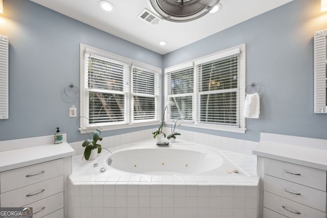 1013 Lenox Valley Drive NE, Atlanta, GA 30324