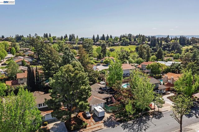 1672 Via Sombrio, Fremont, CA 94539