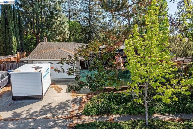 1672 Via Sombrio, Fremont, CA 94539