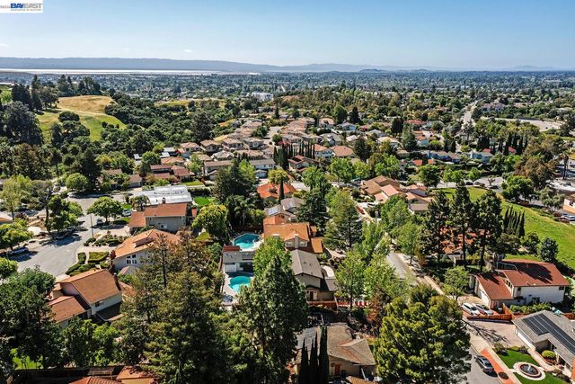 1672 Via Sombrio, Fremont, CA 94539