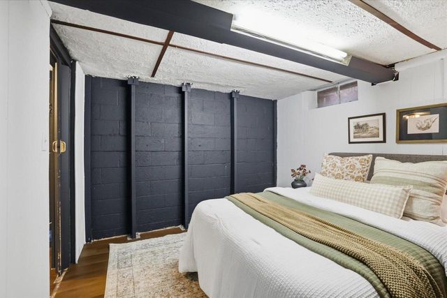 4512 N 105th STREET, Wauwatosa, WI 53225