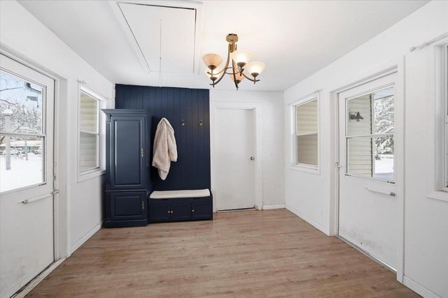 4512 N 105th STREET, Wauwatosa, WI 53225