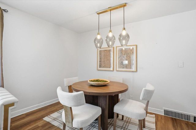 4512 N 105th STREET, Wauwatosa, WI 53225