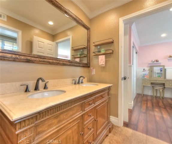2383 Pacer, Norco, CA 92860