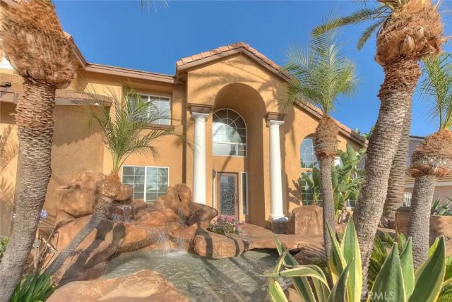 2383 Pacer, Norco, CA 92860