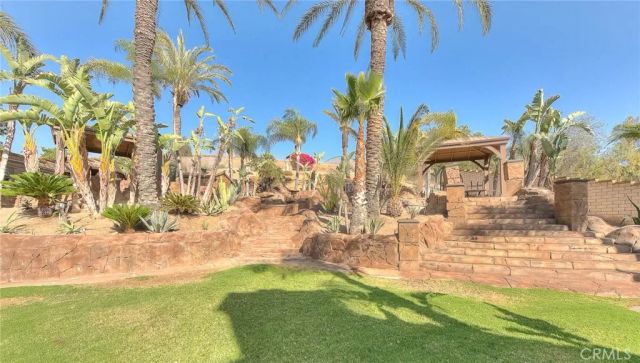 2383 Pacer, Norco, CA 92860