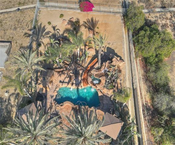 2383 Pacer, Norco, CA 92860