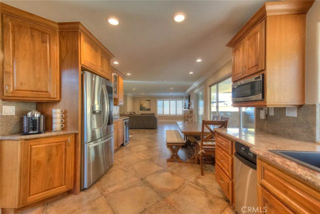 2383 Pacer, Norco, CA 92860