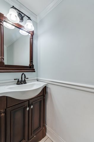 1035 Serendipity Drive, Aurora, IL 60504