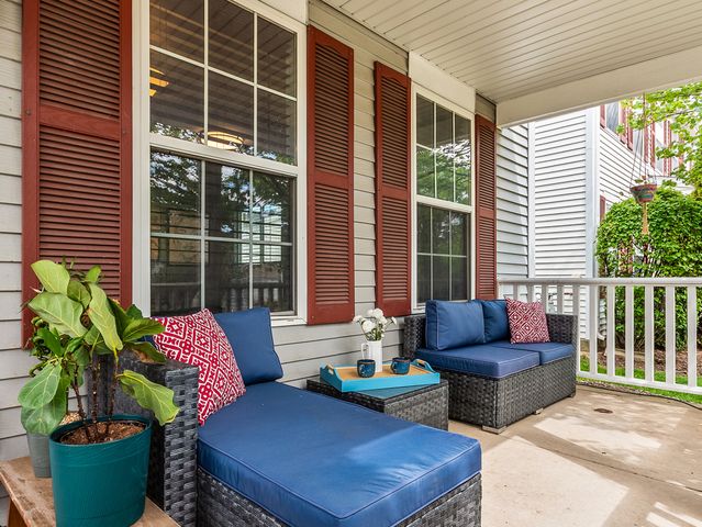 1035 Serendipity Drive, Aurora, IL 60504