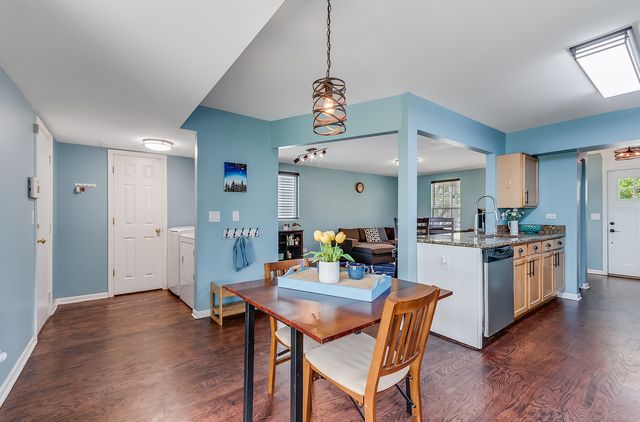 1035 Serendipity Drive, Aurora, IL 60504