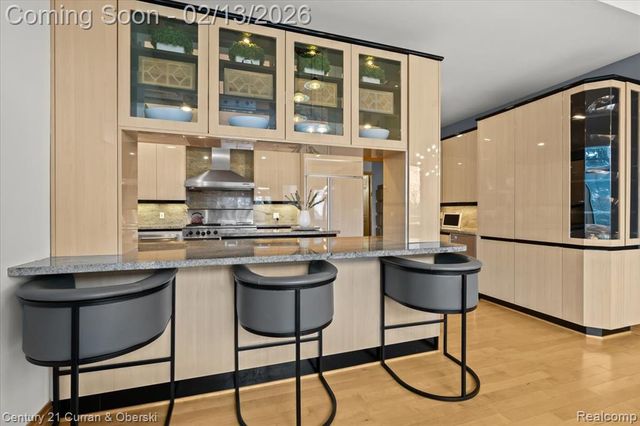 17739 Cranbrook Drive, Northville, MI 48168