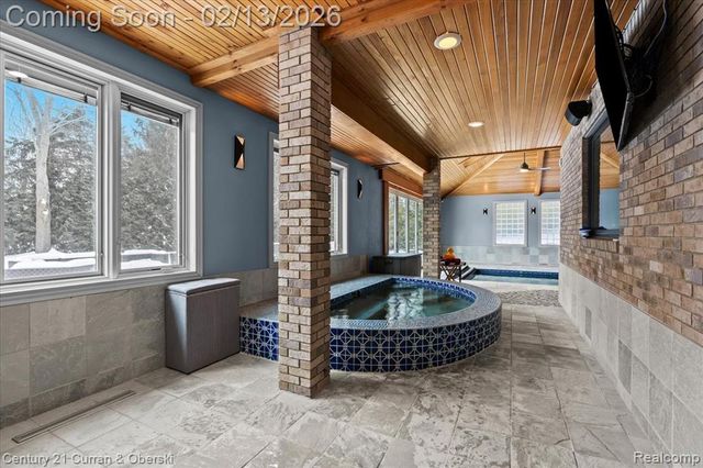 17739 Cranbrook Drive, Northville, MI 48168