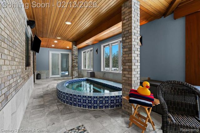 17739 Cranbrook Drive, Northville, MI 48168