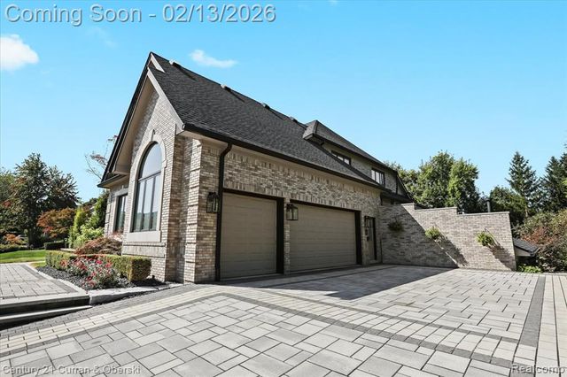 17739 Cranbrook Drive, Northville, MI 48168