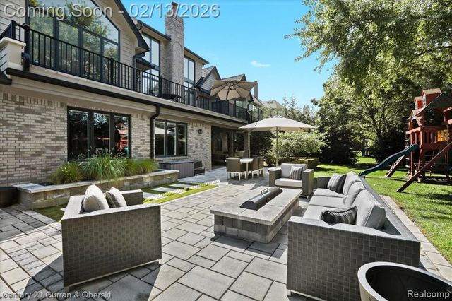 17739 Cranbrook Drive, Northville, MI 48168