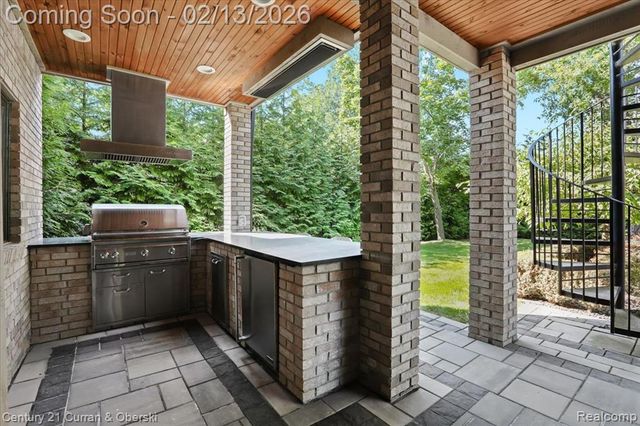 17739 Cranbrook Drive, Northville, MI 48168