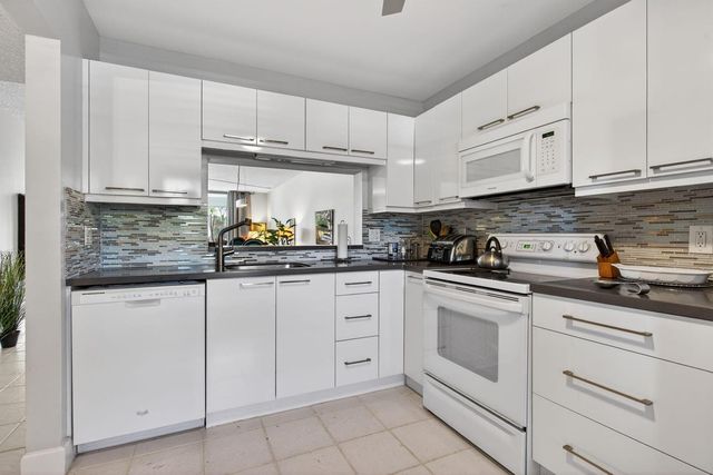 3485 Environ Boulevard C107, Lauderhill, FL 33319