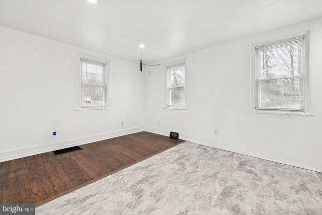 2443 S BLACK HORSE PIKE, Williamstown, NJ 08094