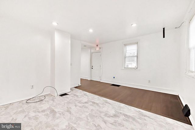 2443 S BLACK HORSE PIKE, Williamstown, NJ 08094