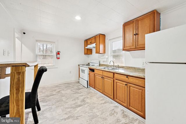 2443 S BLACK HORSE PIKE, Williamstown, NJ 08094