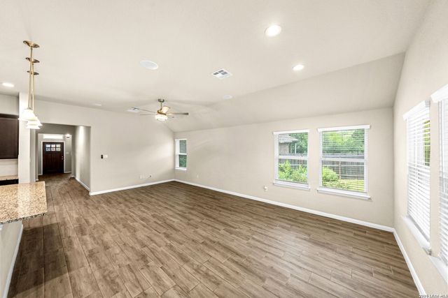 1507 Stony Island, San Antonio, TX 78245
