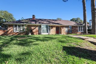 829 Skylark Drive, Denton, TX 76205