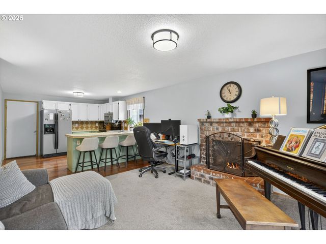 15807 Ne 2ND St, Vancouver, WA 98684