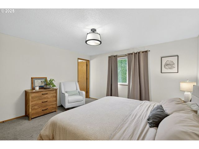 15807 Ne 2ND St, Vancouver, WA 98684