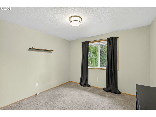 15807 Ne 2ND St, Vancouver, WA 98684