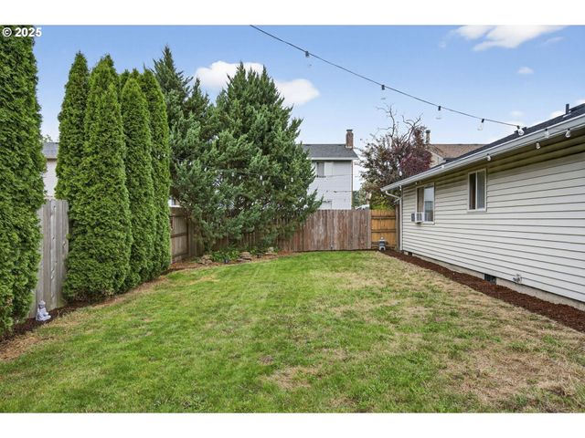 15807 Ne 2ND St, Vancouver, WA 98684
