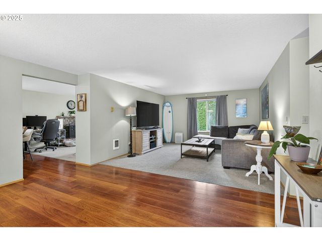 15807 Ne 2ND St, Vancouver, WA 98684