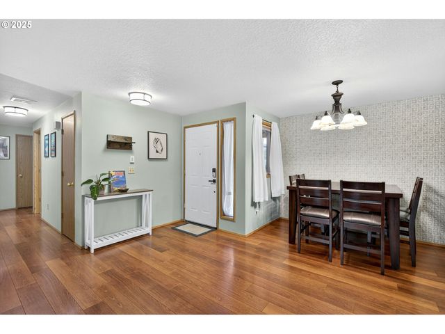 15807 Ne 2ND St, Vancouver, WA 98684