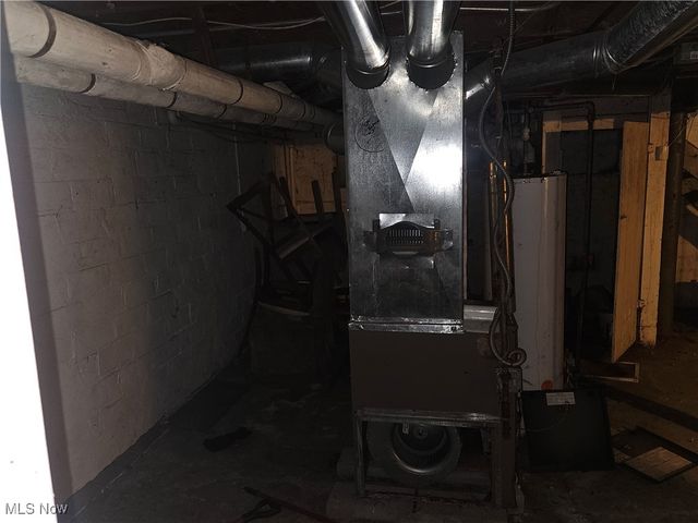 1865 Hillside Road, East Cleveland, OH 44112