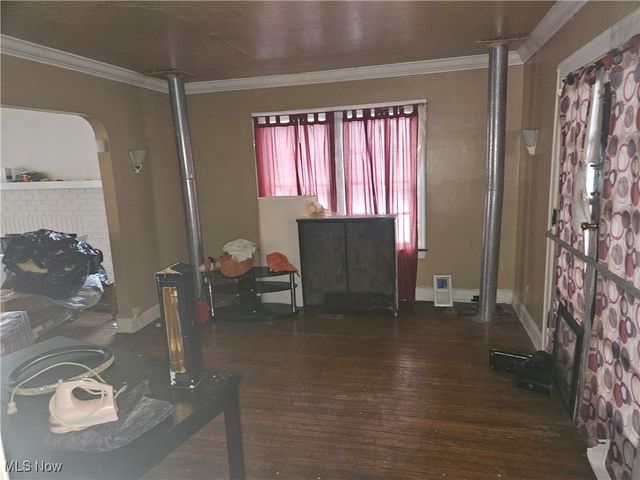 1865 Hillside Road, East Cleveland, OH 44112