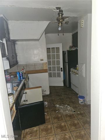 1865 Hillside Road, East Cleveland, OH 44112