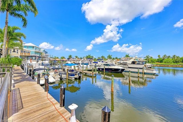 5781 Cape Harbour DR 810, Cape Coral, FL 33914
