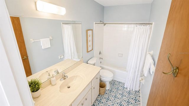 10 LONDON LANE, Ormond Beach, FL 32176