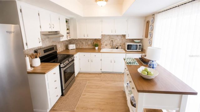 10 LONDON LANE, Ormond Beach, FL 32176