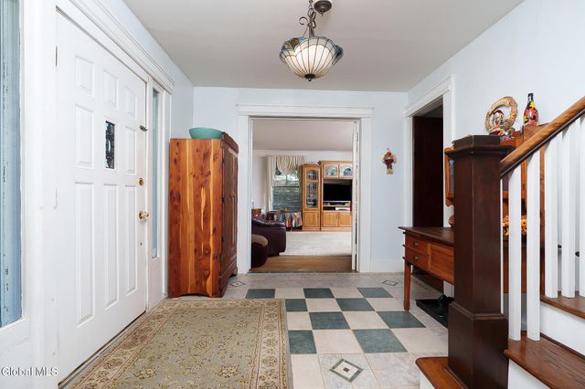 1532 Sunset Road, Schodack, NY 12033