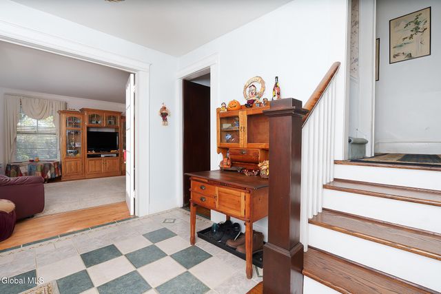 1532 Sunset Road, Schodack, NY 12033