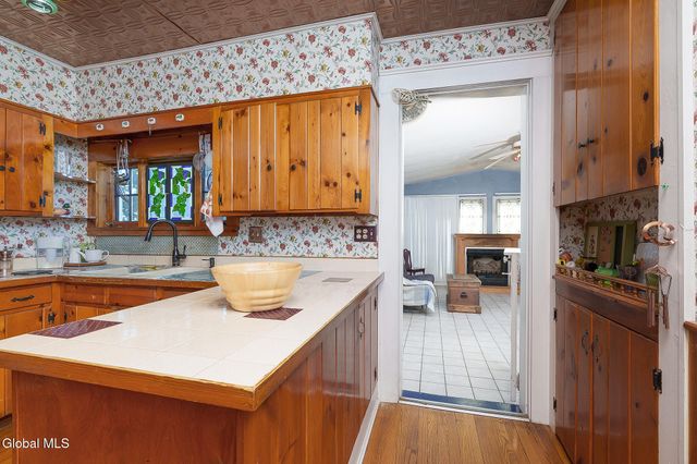 1532 Sunset Road, Schodack, NY 12033