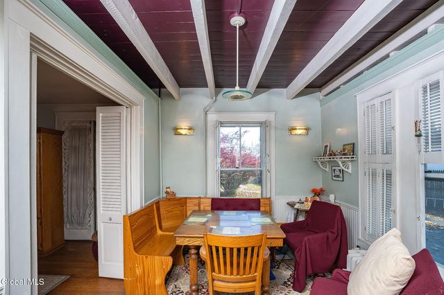 1532 Sunset Road, Schodack, NY 12033