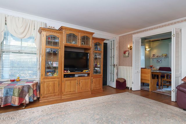 1532 Sunset Road, Schodack, NY 12033