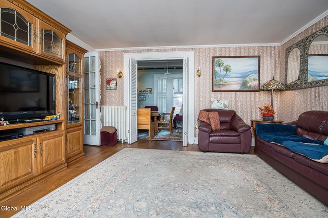 1532 Sunset Road, Schodack, NY 12033